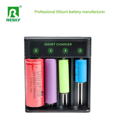 4 اسلات 18650 شارژر باتری قابل شارژ مجدد 4.2V 2A برای باتری لیتیوم یون Ni-MH Ni-CD